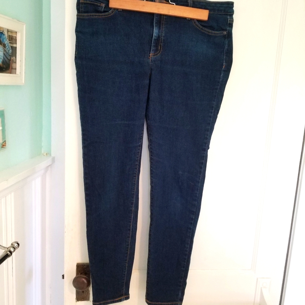 Women's blue jeans